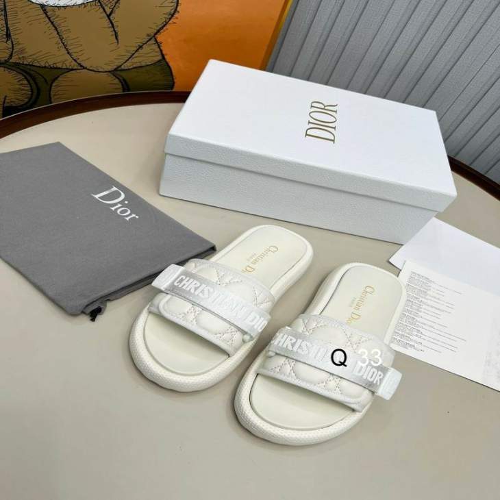 Picture of Dior Slippers _SKUDiorsz35-40M06042970